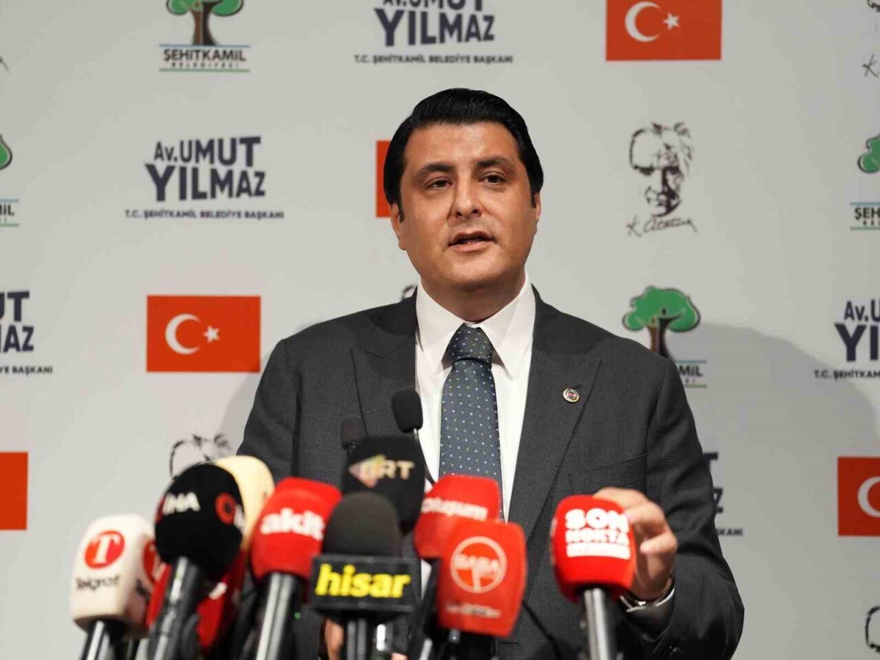 Şehitkamil Belediye Başkanı Umut Yılmaz, basın toplantısında CHP’li milletvekilleri hakkında