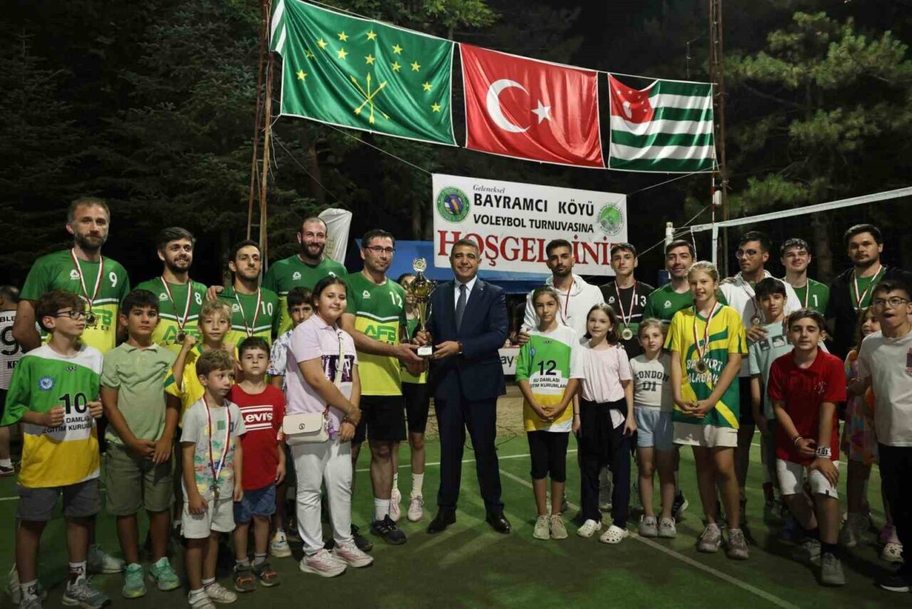 Düzce’nin Bayramcı Köyü'nde 2004'ten bu yana düzenlenen voleybol turnuvası 2025