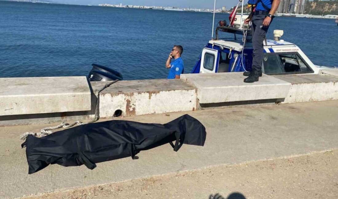 İzmir Bayraklı’da deniz polisi, sahilde bulunan 25 yaşlarındaki bir erkeğin
