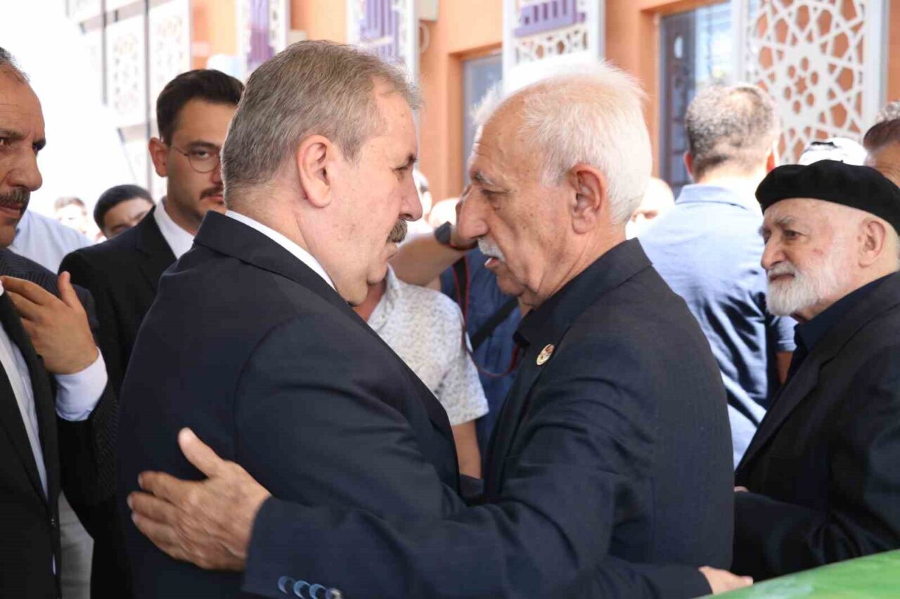 Büyük Birlik Partisi İl Başkanı Ahmet Polat’ın eşi Fatma Polat