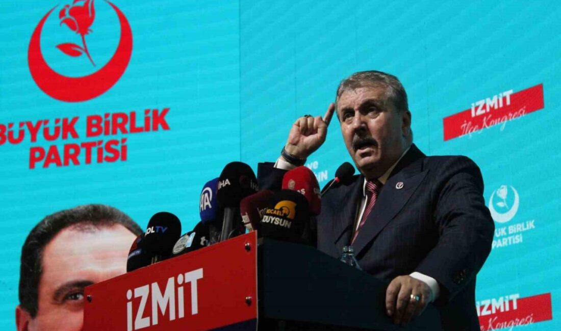 Büyük Birlik Partisi Genel Başkanı Mustafa Destici, Kocaeli'deki kongresinde Gazze