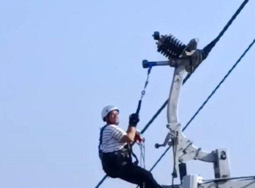 Bergama’da gerçekleştirilen teleferik yolcu kurtarma tatbikatında başarılı bir performans sergileyen
