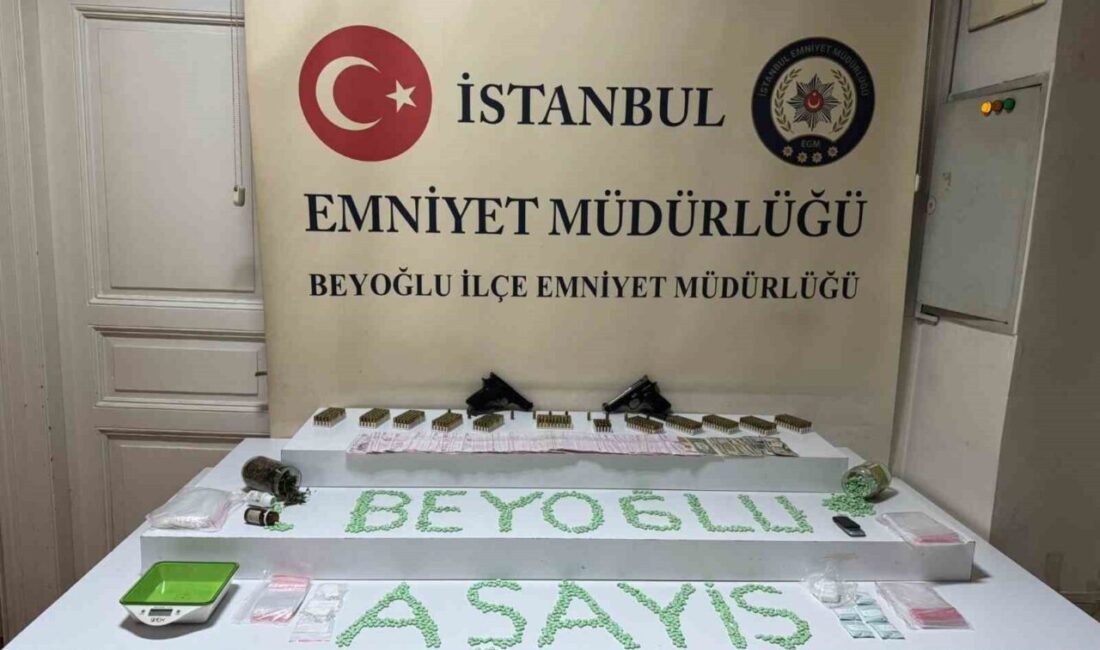 Beyoğlu'nda düzenlenen uyuşturucu operasyonunda 53 yaşındaki A.A. gözaltına alındı. Yapılan