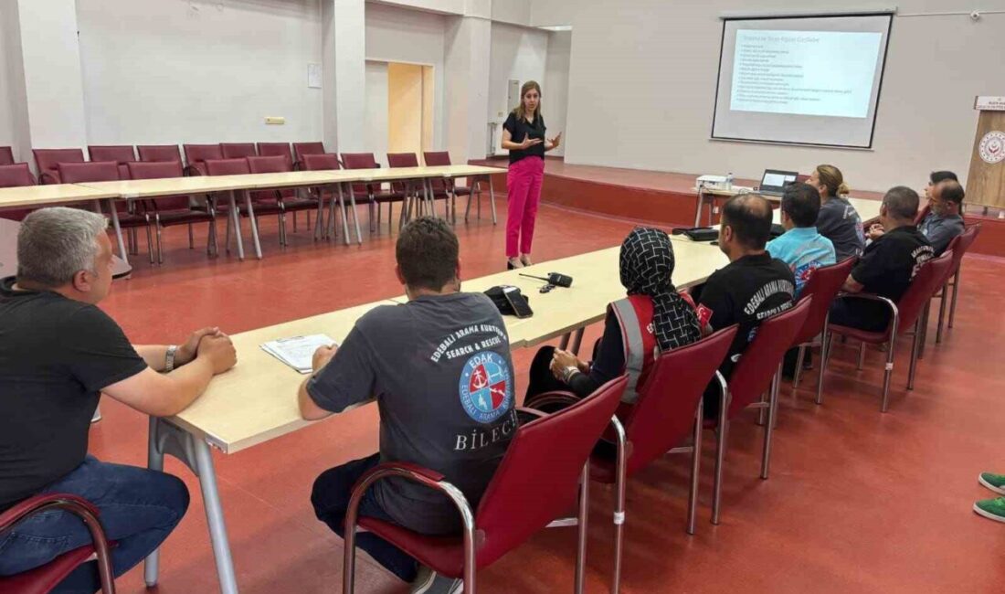 Bilecik Edebali Arama Kurtarma Derneği (EDAK) gönüllüleri, Meltem Yavaş'tan afetlerde