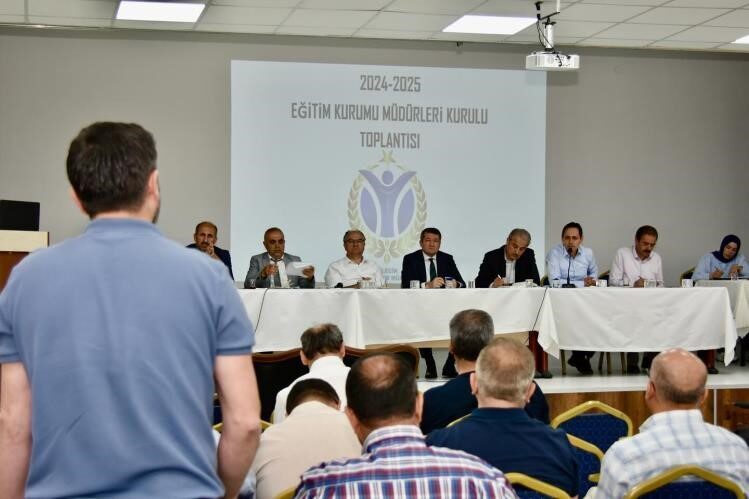 Bilecik İl Milli Eğitim Müdürü Serdal Şimşek'in liderliğinde, Eğitim Kurumu
