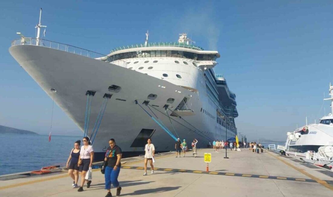 Bodrum, toplam 3.906 yolcu taşıyan ’Brilliance of the Seas’ ve