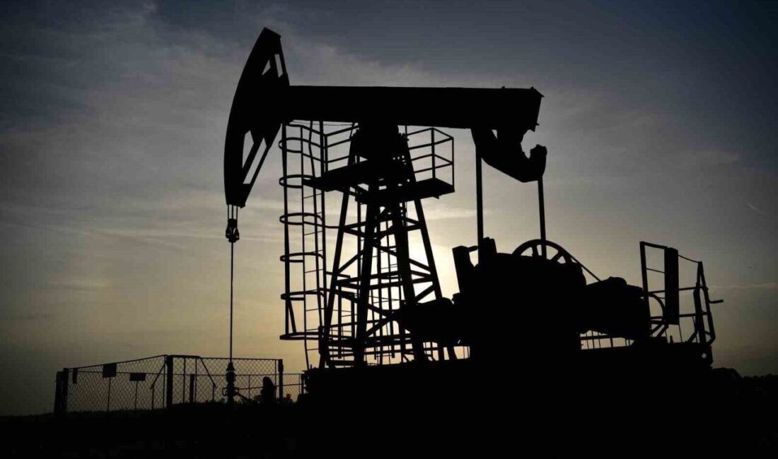Brent petrol, ABD ve Rusya'nın Ukrayna'da ateşkes sağlama ihtimalinin etkisiyle