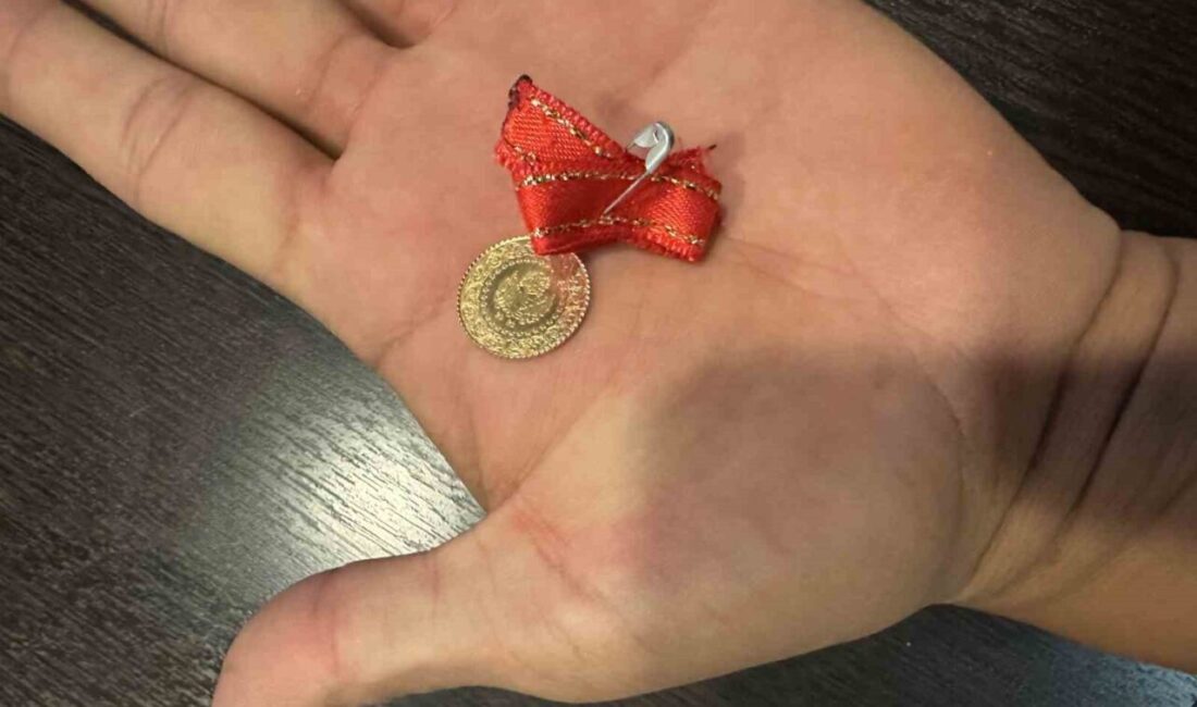 Abdurrahman Korkmaz, Adıyaman Eğitim ve Araştırma Hastanesi önünde bulduğu çeyrek