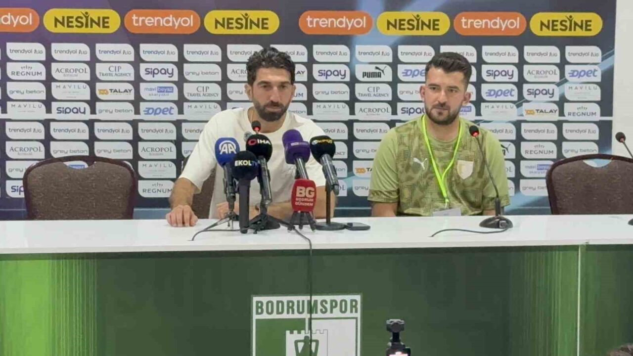 Bodrum FK Teknik Direktörü Burhan Eşer, Pendikspor ile 1-1 berabere