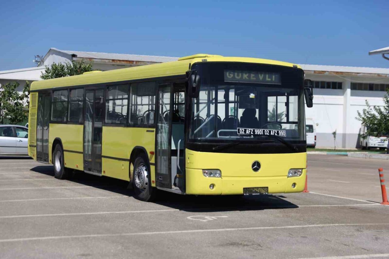 Bursa Büyükşehir Belediyesi, Adıyaman Belediyesi'ne hizmet vermek üzere bir otobüs