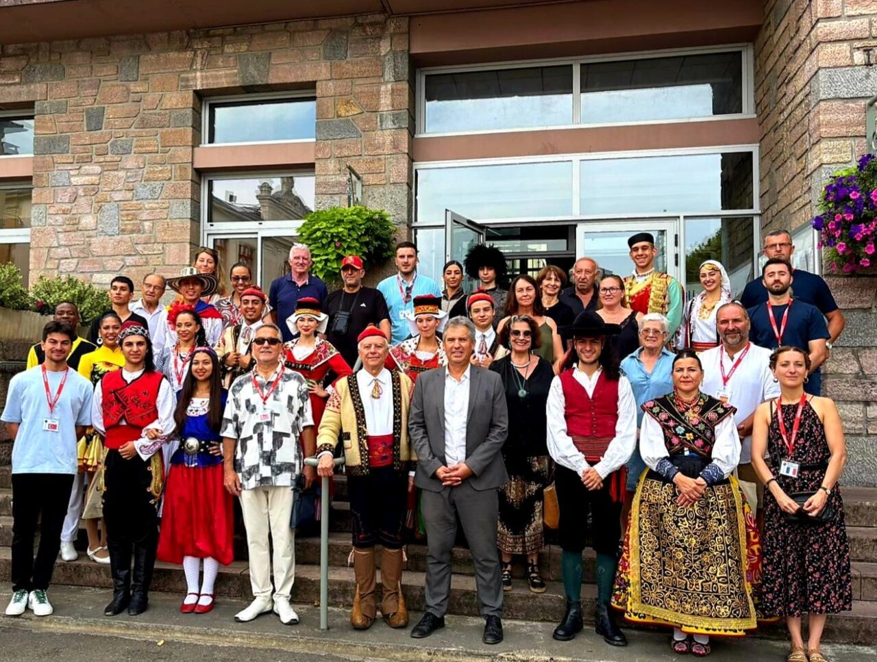 Bursa Uludağ Üniversitesi Halk Oyunları Topluluğu, İspanya'daki Pireneler Halk Festivali'nde