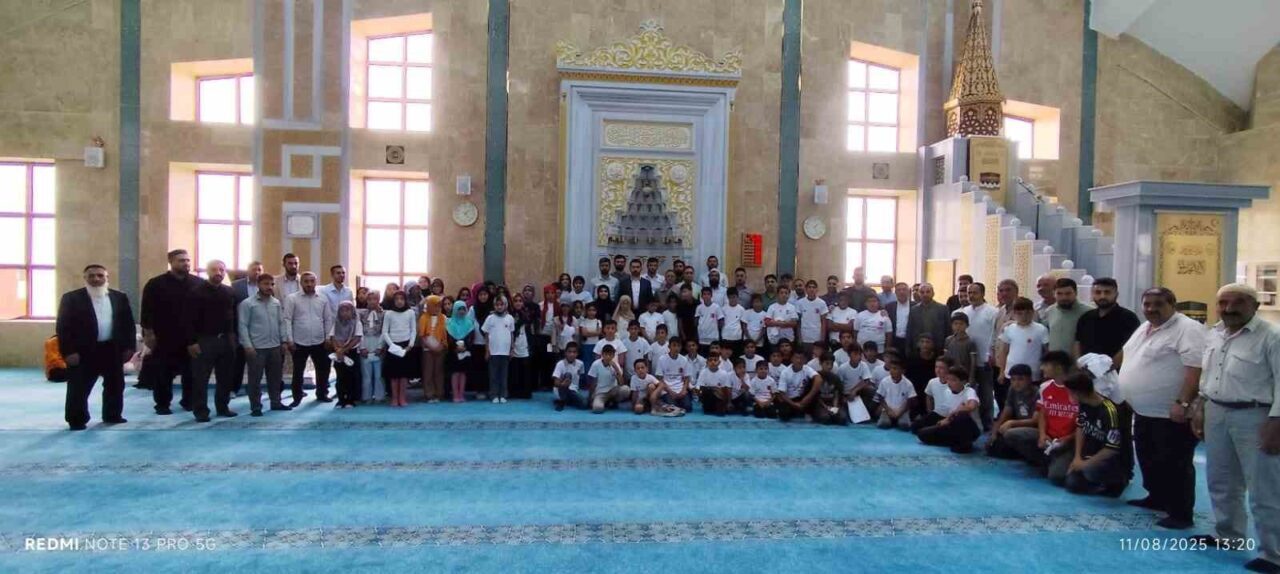 Van'ın Çaldıran ilçesinde, Müftülük tarafından yaz Kur'an kursu öğrencileri için