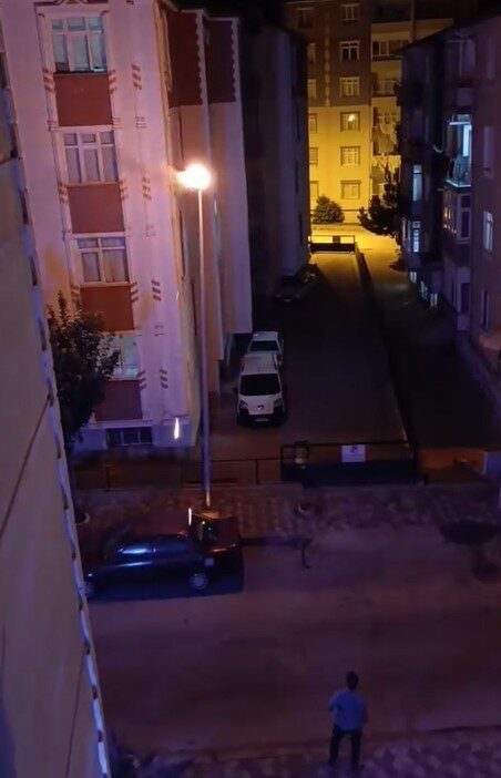 Tokat'ın Esentepe Mahallesi'nde, gece saatlerinde Çamlıbel Elektrik Dağıtım Şirketi'ne ait
