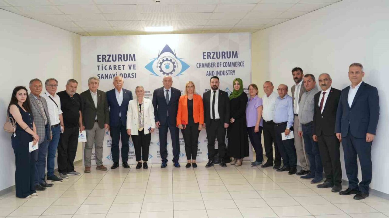CHP'den Tokat Milletvekili Kadim Durmaz ve beraberindeki heyet, TOBB Üyesi