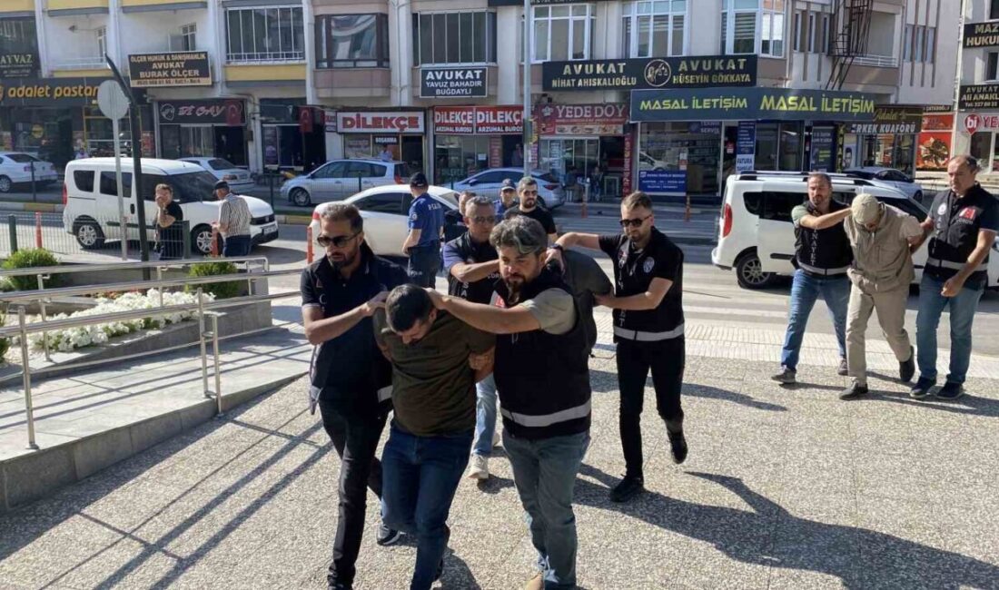 Çorum merkezli gerçekleştirilen operasyonda, yasa dışı silah ticaretiyle bağlantılı olarak