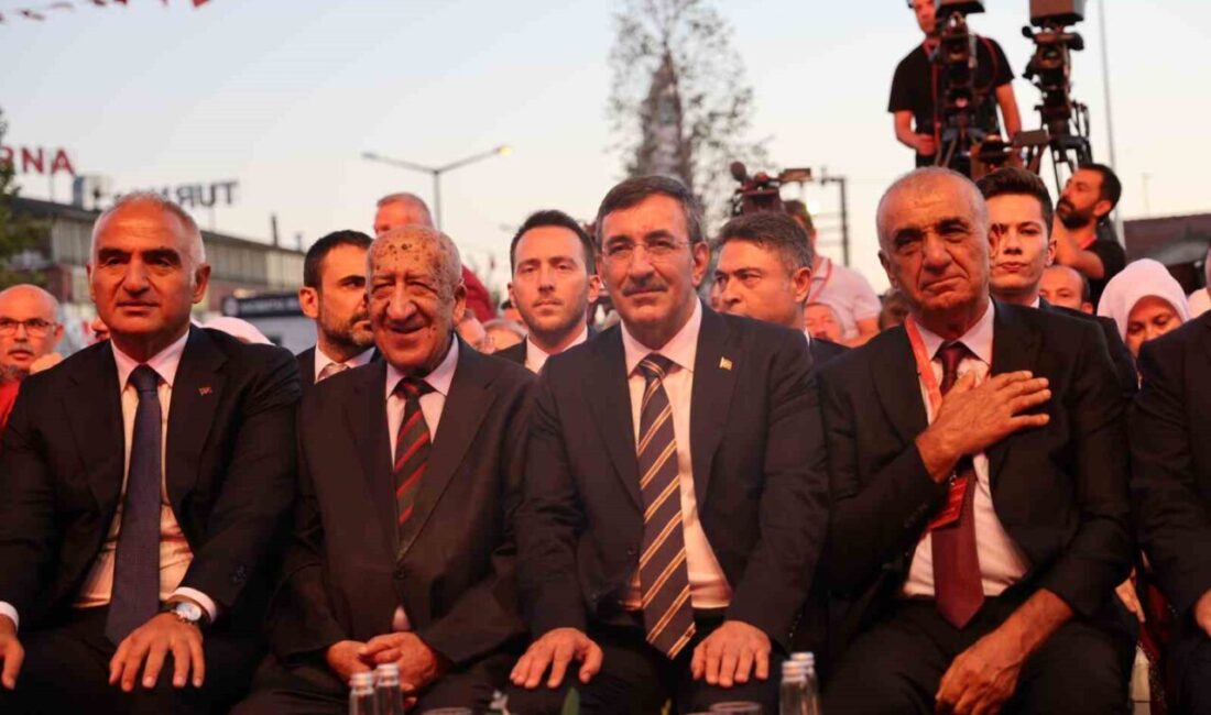 Cumhurbaşkanı Yardımcısı Cevdet Yılmaz, birlik ve kardeşlik vurgusu yaparak, Türkiye'de