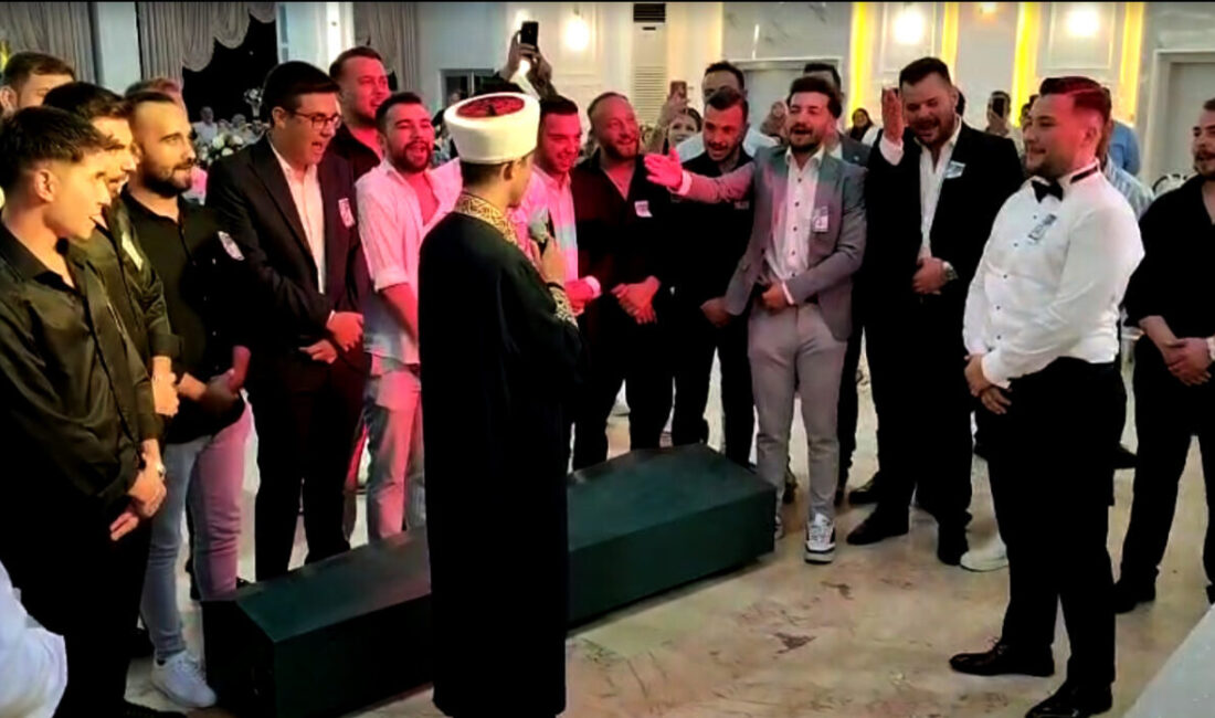Bilecik’te Ayşenur ve Uğur Güçyeter çiftinin düğününde damadın arkadaşları ilginç