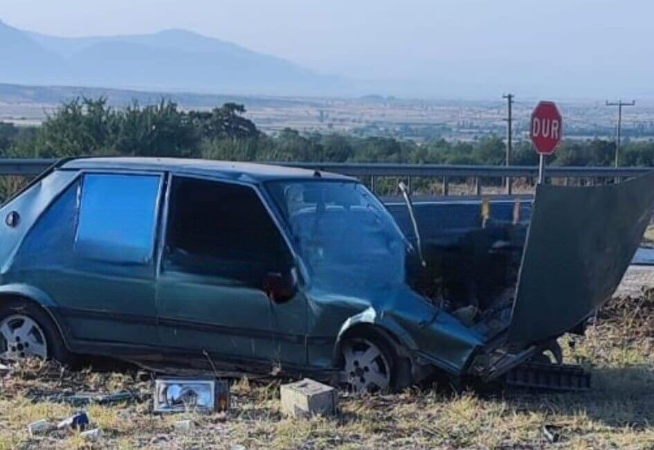 Denizli'nin Serinhisar ilçesinde, babasının sürücüsü olduğu otomobilin takla atması sonucu