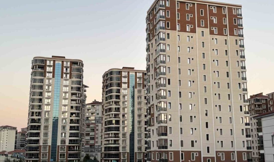 Balıkesir’in Sındırgı ilçesinde 6,1 büyüklüğünde bir deprem meydana geldi. Sarsıntı,