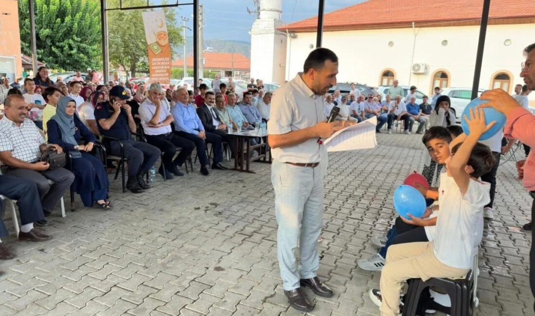 Köyceğiz ilçesi Döğüşbelen Mahallesi'nde, 3. Geleneksel Aşure İkramı programı, yaz