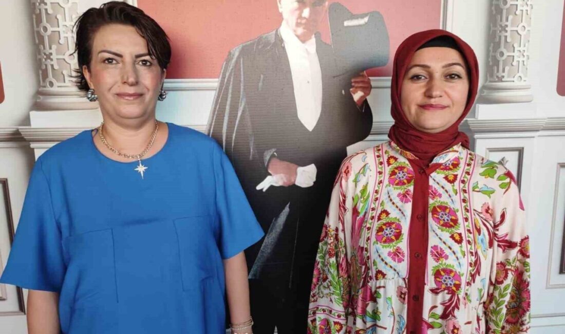 Adana'da Özel Dora Eğitim ve Rehabilitasyon Merkezi'nde eğitim alan iki