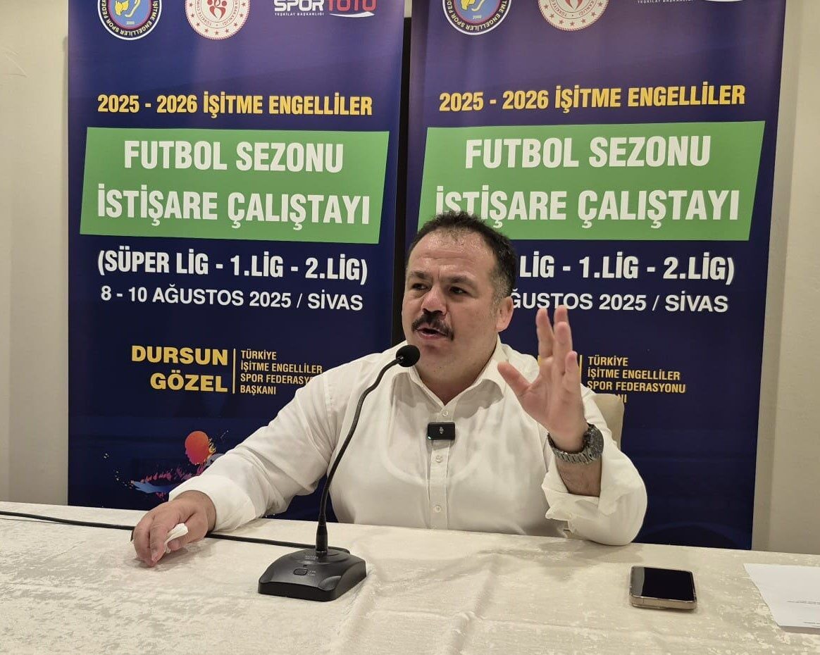 Türkiye İşitme Engelliler Spor Federasyonu Başkanı Dursun Gözel, Sivas'taki çalıştayda