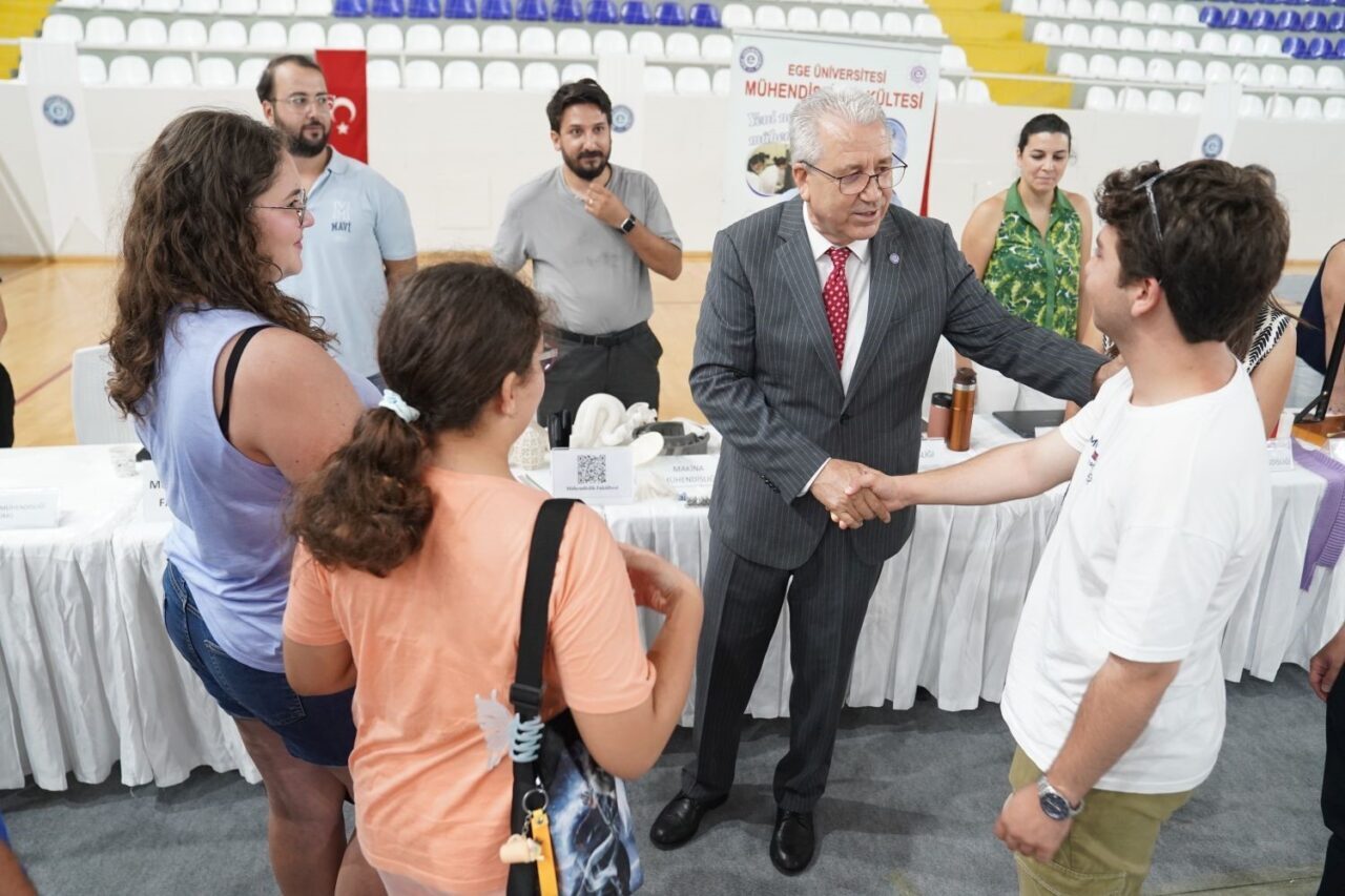 Ege Üniversitesi, 2025 YKS tercih dönemine yönelik "17. Tercih Günleri"ni