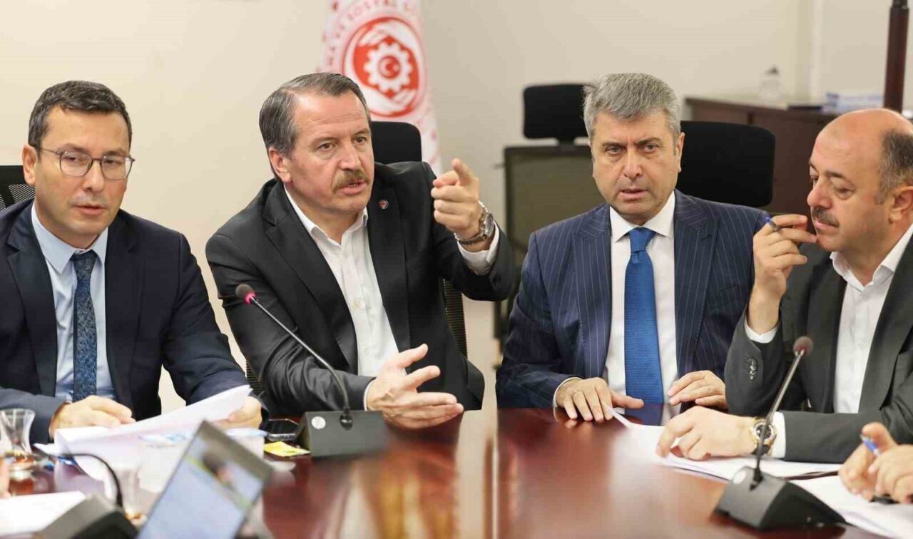 Eğitim-Bir-Sen, 8. Dönem Toplu Sözleşme için Kamu İşveren Heyeti ile