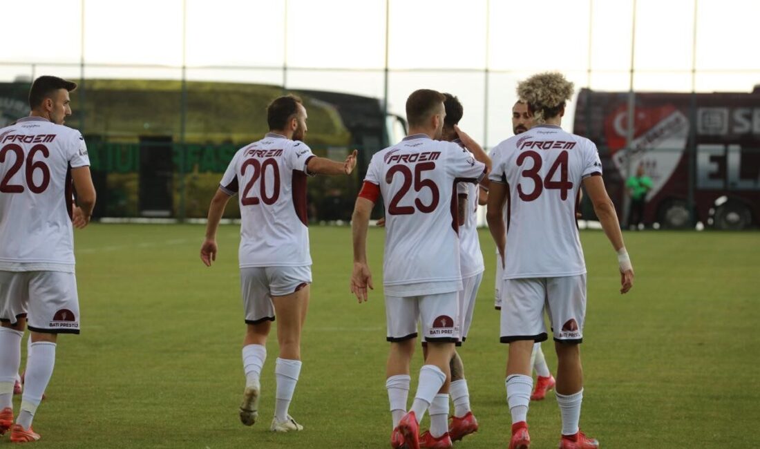 Elazığspor, bugün Çayelispor ile yapacağı hazırlık maçını iptal etti. Takım,