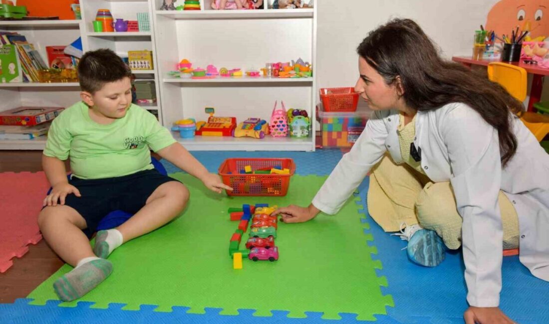 Esenyurt Belediyesi Özel Eğitim Merkezi’nde eğitim alan 5 yaşındaki Metehan