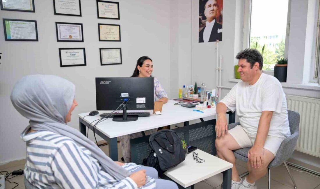Esenyurt Belediyesi, obeziteyle mücadele ve sağlıklı beslenmeyi teşvik amacıyla vatandaşlara