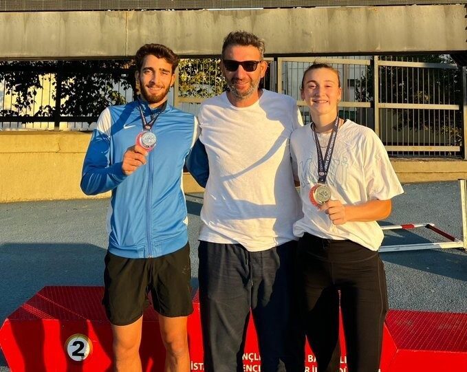 Eskişehirli atletler, İstanbul'da düzenlenen Fahir Özgüden Hurdles Cup'ta 400 metre