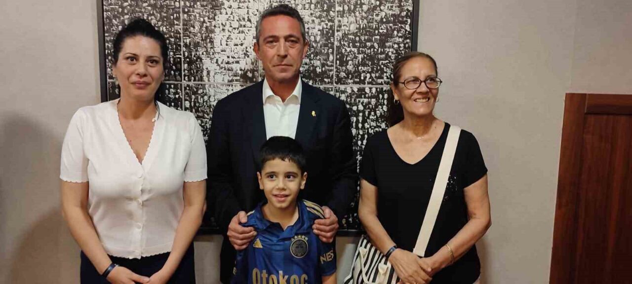 İzmir’de lösemi tedavisi gören 8 yaşındaki Rüzgar Kırgülü, Fenerbahçe Başkanı