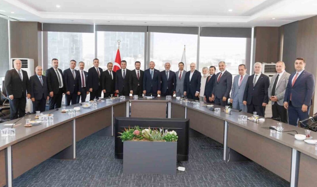 Gaziantep MÜSİAD Başkanı Furkan Özdurdu ve ekibi, MÜSİAD Genel Başkanı