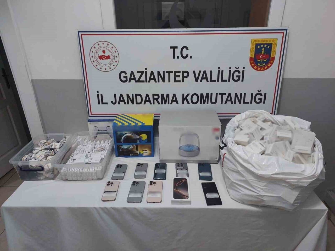 Gaziantep’te jandarma, temmuz ayında düzenlediği operasyonda 39 kişiyi gözaltına aldı.