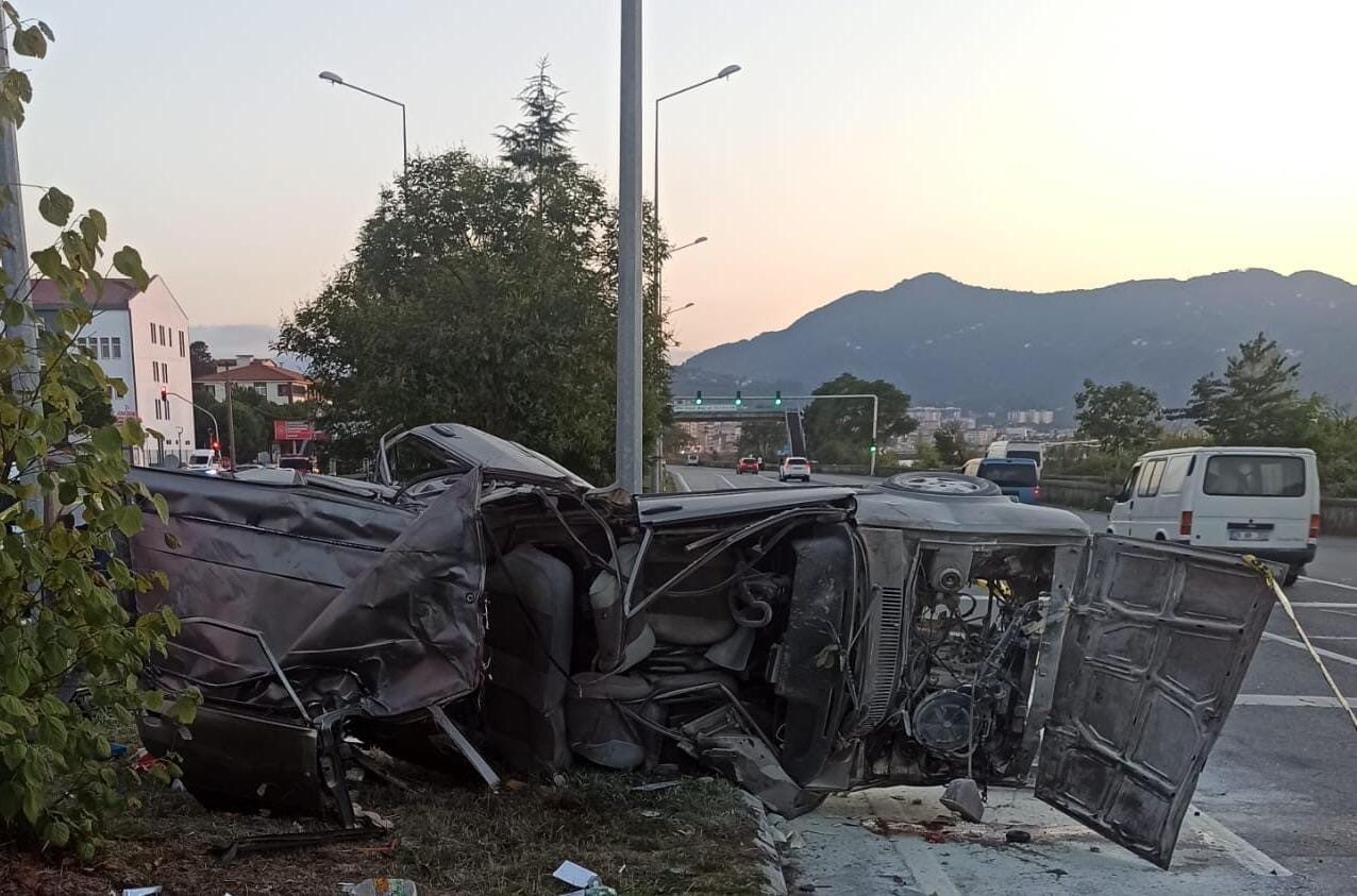 Giresun’un Espiye ilçesinde akşam saatlerinde gerçekleşen trafik kazasında, 47 yaşındaki