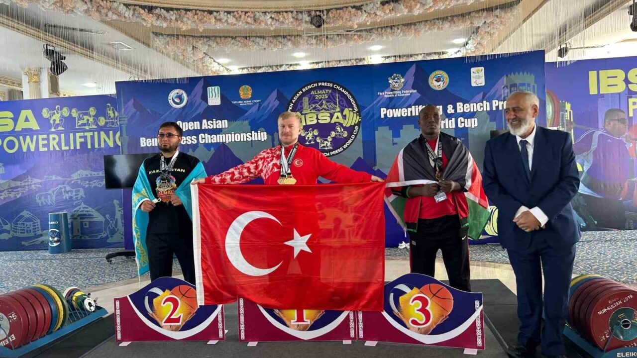 Görme Engelli sporcu Şehmuz Çevik, Powerlifting Dünya Şampiyonası'nda 5 altın