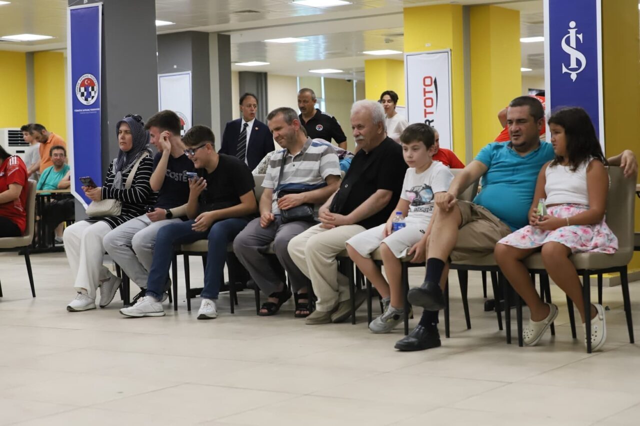 Denizli'de 05-10 Ağustos tarihleri arasında düzenlenen Görme Engelliler Türkiye Satranç