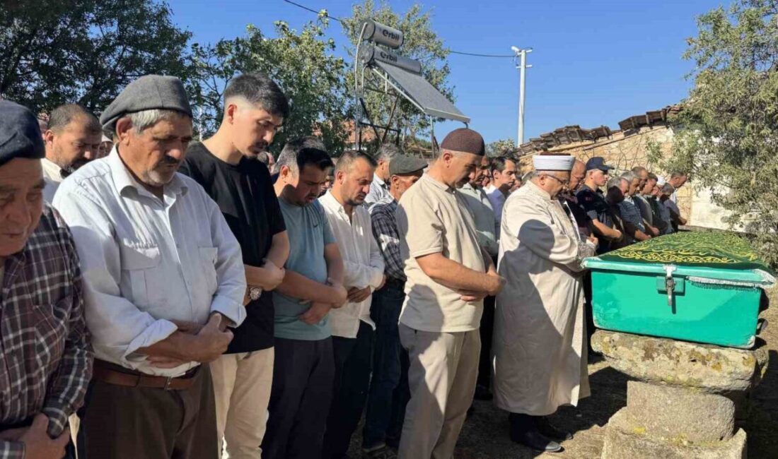 Balıkesir Sındırgı'da meydana gelen 6.1 büyüklüğündeki deprem sonrası Manisa Gördes'teki