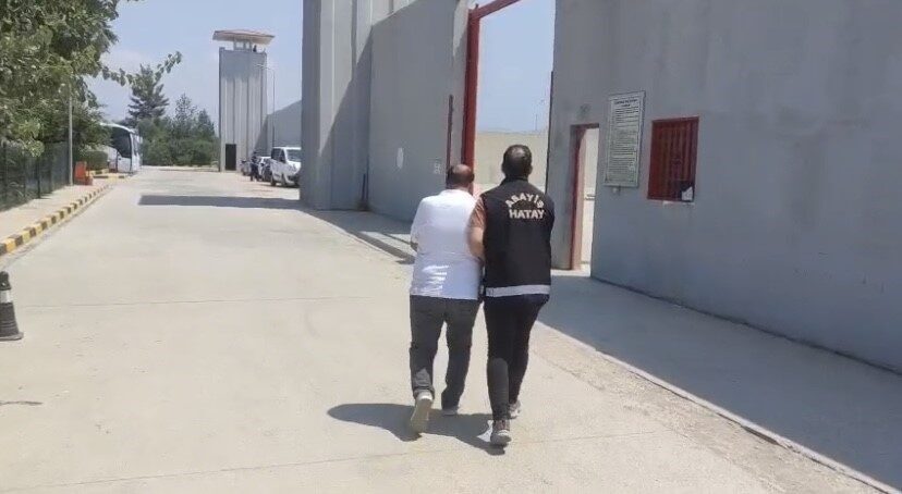 Hatay'da göçmen kaçakçılığı nedeniyle 3 yıl 1 ay cezası bulunan