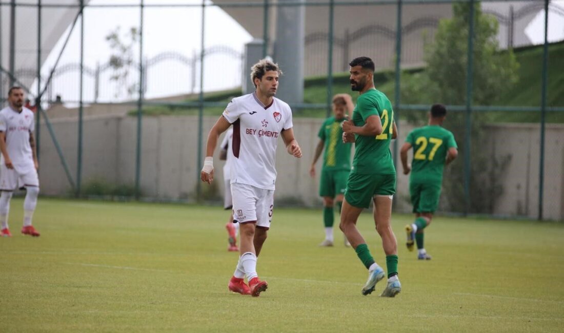 Seza Çimento Elazığspor, Erzurum kampında Şanlıurfaspor'u 3-1 yenerek hazırlık maçlarındaki
