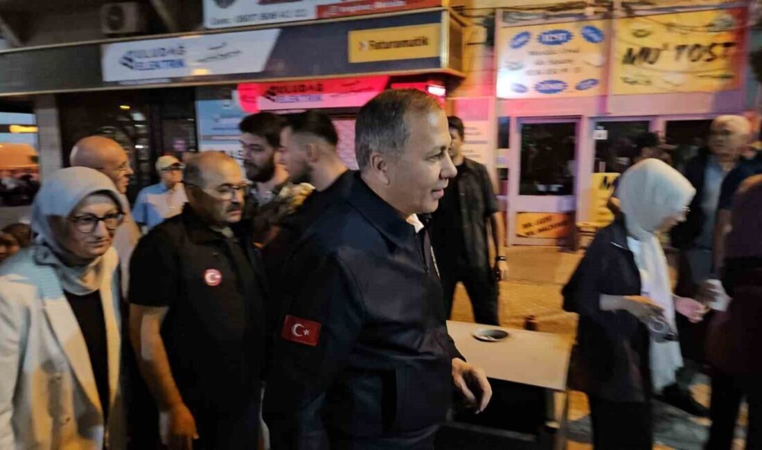Sındırgı'da meydana gelen 6.1 büyüklüğündeki depremin ardından İçişleri Bakanı Ali