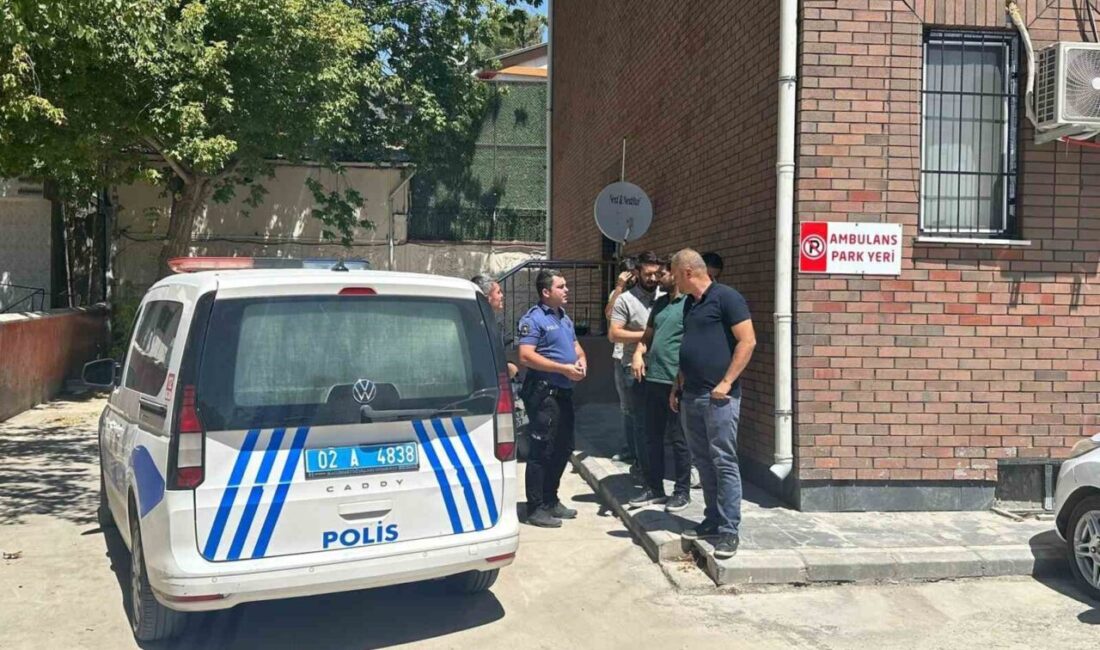 Adıyaman’da Varlık Mahallesi’nde iki grup arasında çıkan tartışma kavgaya dönüştü.