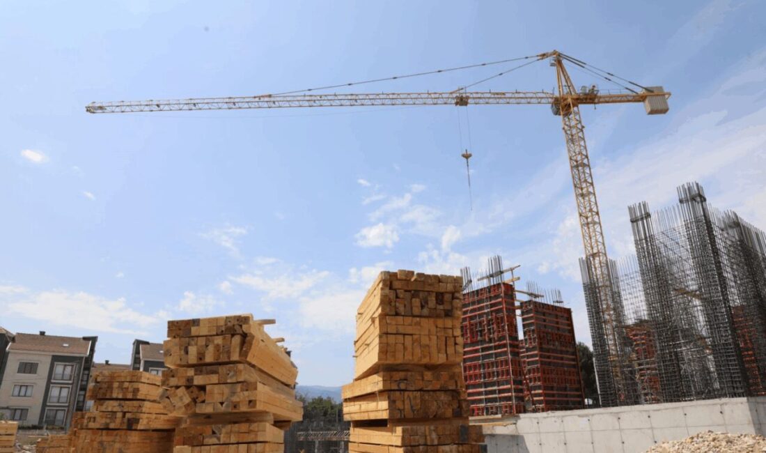 İnegöl'de 400-600 öğrenci kapasiteli KYK Erkek Öğrenci Yurdu inşaatına başlandı.