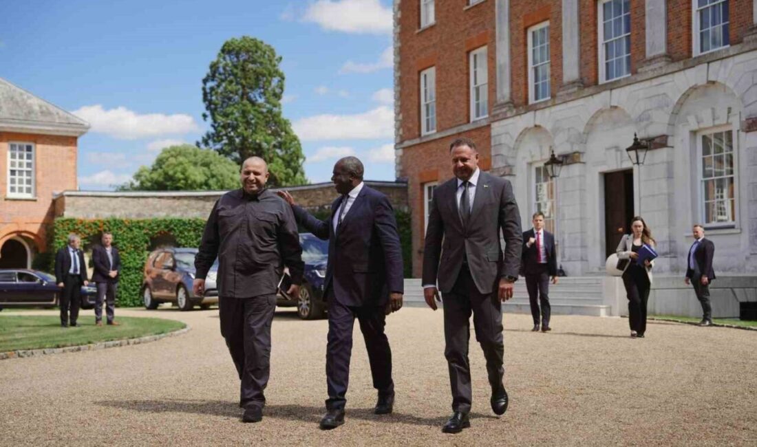 İngiltere Dışişleri Bakanı David Lammy, barış sağlama amacıyla ABD Başkan
