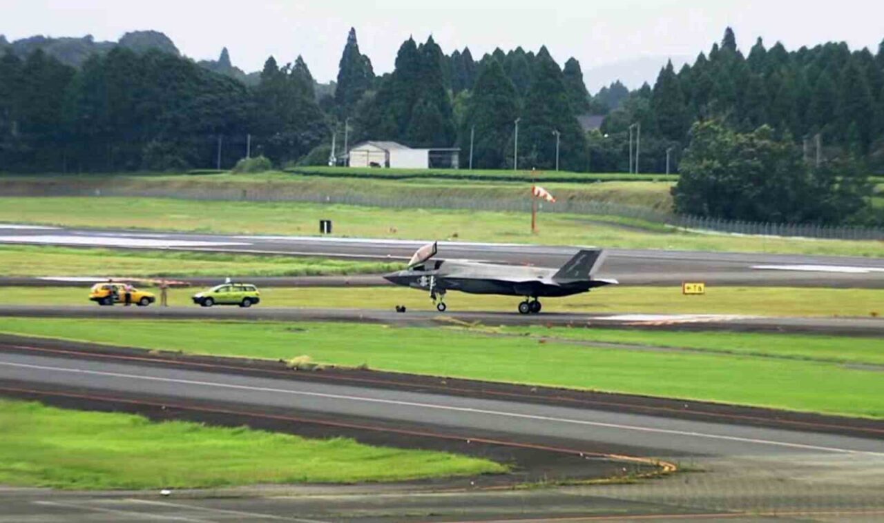 İngiltere’ye ait bir F-35B savaş uçağı, teknik arıza nedeniyle Japonya'daki