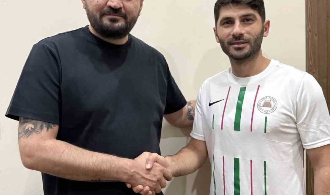 Isparta 32 Spor, forvet Sinan Akaydın ile anlaştı. 2. Başkan