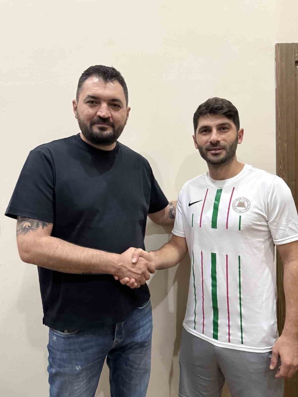 Isparta 32 Spor, forvet Sinan Akaydın ile anlaştı. 2. Başkan