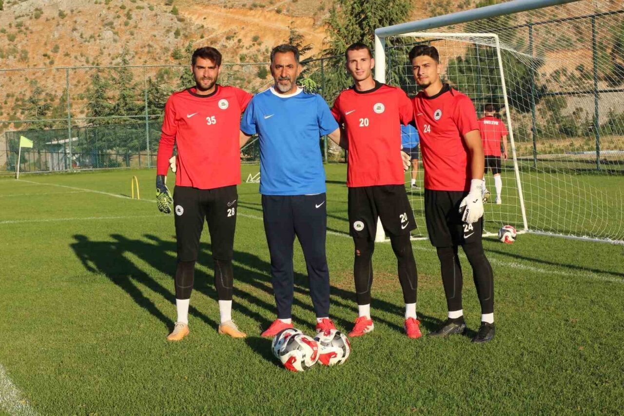 Isparta32 Spor, Türkiye Futbol Federasyonu 2. Lig Kırmızı Grup 2025-2026