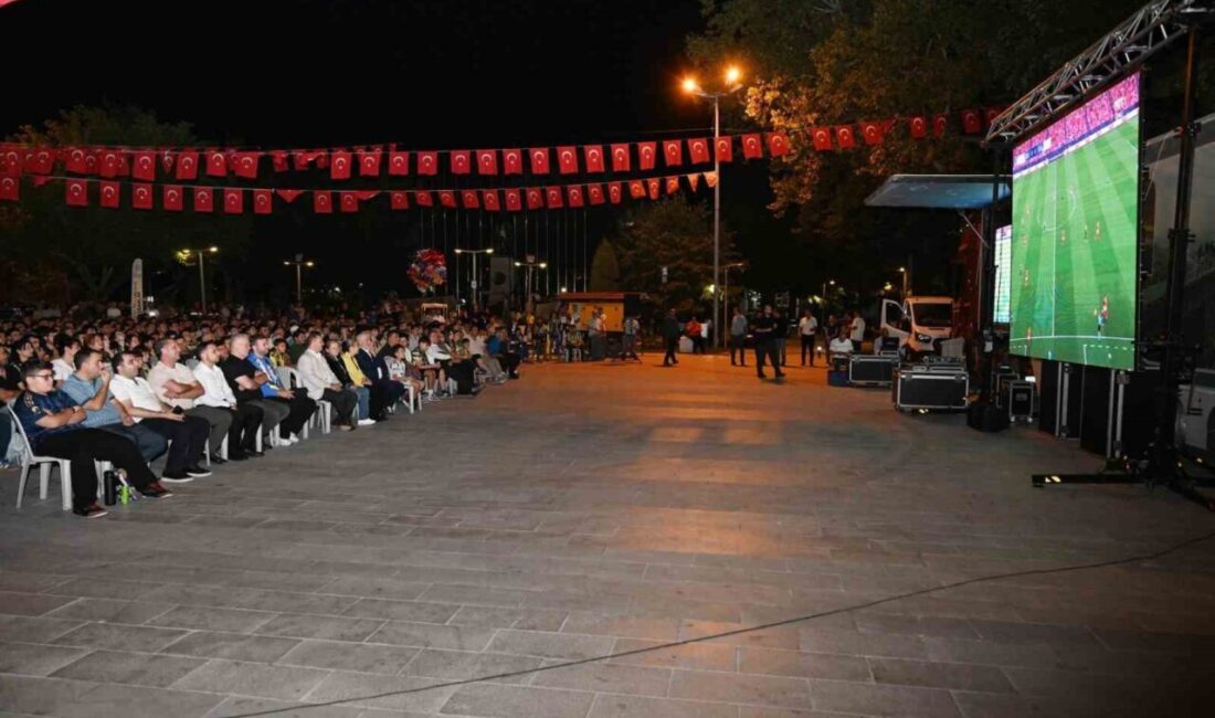 Isparta Belediyesi, Fenerbahçe'nin Benfica ile yaptığı UEFA Şampiyonlar Ligi maçını
